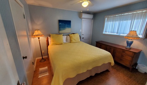 Bungalow, 1 Bedroom, 1 King Bed, Kitchen 