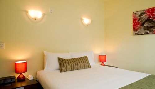 Apartment, 3 Bedrooms, Patio