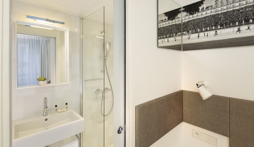 Quadruple Rooms  (Adjacent Rooms - Non Connecting Rooms) 