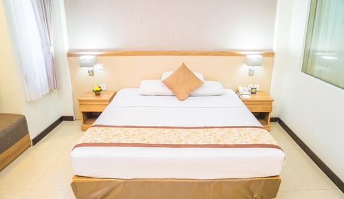 Deluxe Double or Twin Room