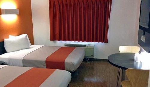 Standard Room, 2 Double Beds, Smoking