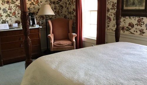 Standard Room, 1 Queen Bed