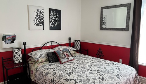 Standard Room, 1 Queen Bed