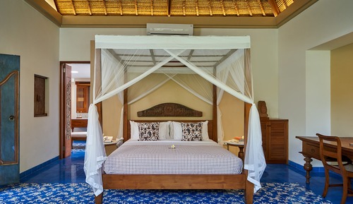 Executive Bungalow, Garden Area