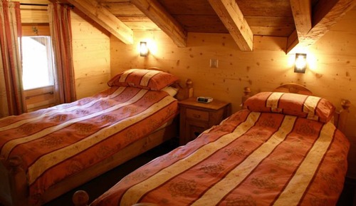 Classic Twin Room