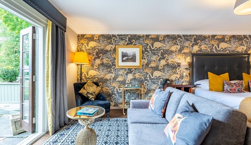 Deluxe King Room with Balcony