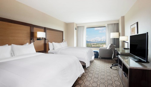 Club Room, 2 Queen Beds (Hearing Accessible)