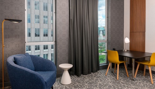 Suite, 1 King Bed (Mobility/Hearing Access, Roll-in Shwr)