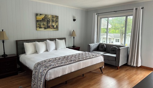 Standard Resort Queen Room