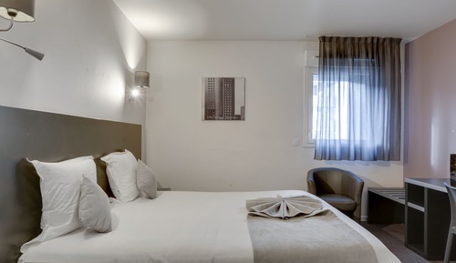 COMFORT STUDIO (DOUBLE BED)