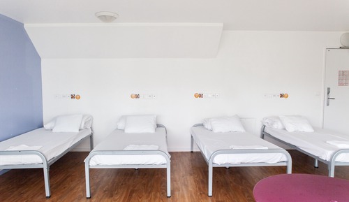 Private 6-Bed Room with Private Bathroom