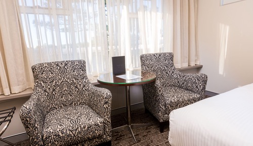 Executive Twin Suite 