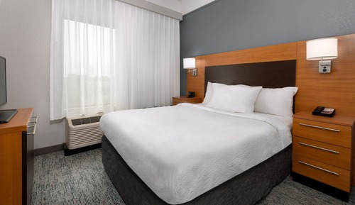 Suite, 1 Bedroom (Mobility/Hearing Accessible, Tub)