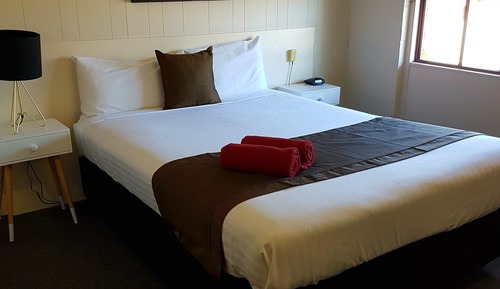 Standard Room, 1 King Bed