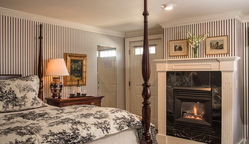 Room, Private Bathroom (Gideon Ormsby)