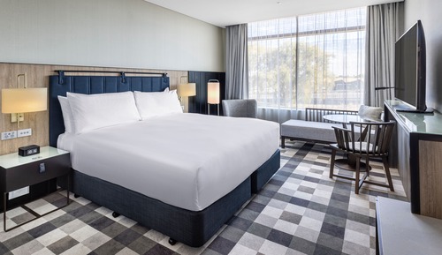 Deluxe Room, 1 King Bed