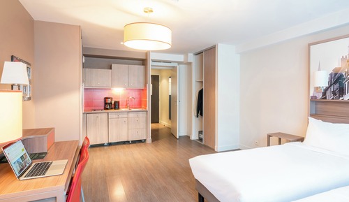 Superior Studio, 2 Twin Beds, River View