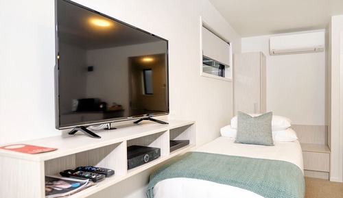 Family Studio Suite, Accessible