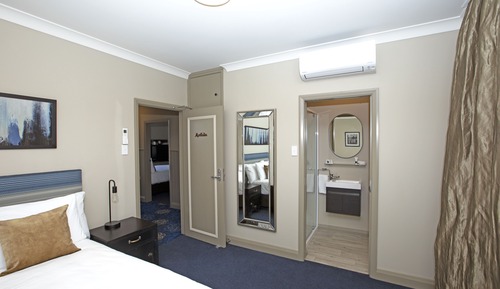 Heritage Twin Suite- McAlister (Top Floor)