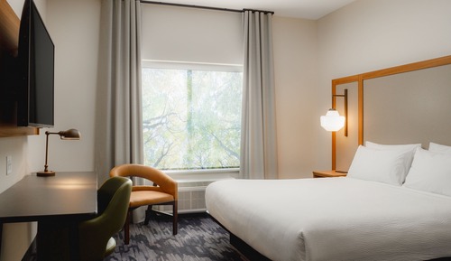 Room, 1 King Bed (Hearing Accessible)