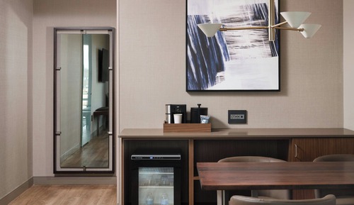 Suite, 1 Bedroom, Transfer Shower
