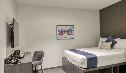 Room, 1 Queen Bed, Non Smoking (Internal Room, No Windows)