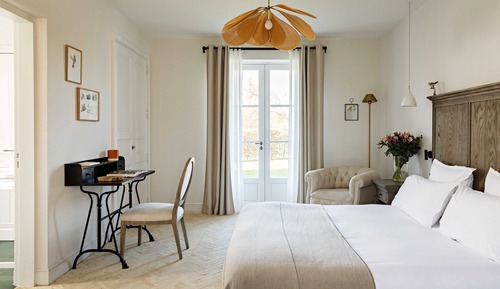 Deluxe with Garden