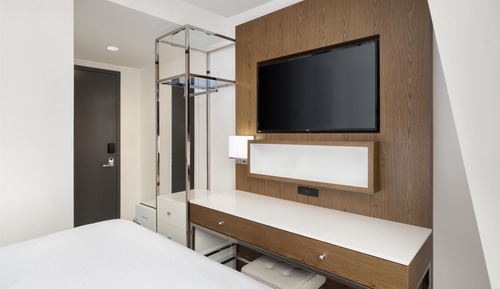 Standard Room, 1 Queen Bed, Non Smoking