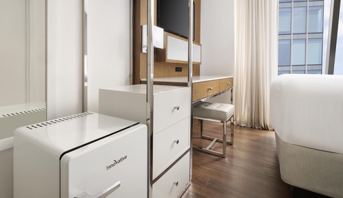 Standard Room, 1 Queen Bed, Non Smoking, Refrigerator