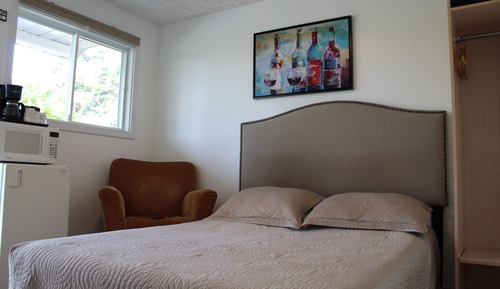 Economy Room