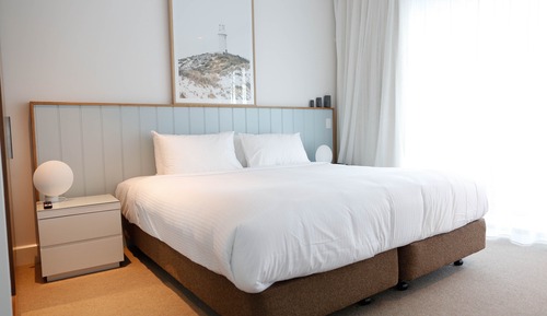 Urban Classic Accessible Twin