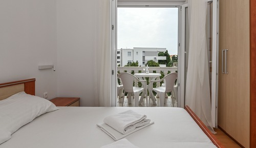Comfort Apartment, 2 Bedrooms, Balcony, Garden View