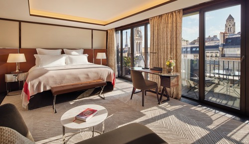 Suite, 1 King Bed, Tower