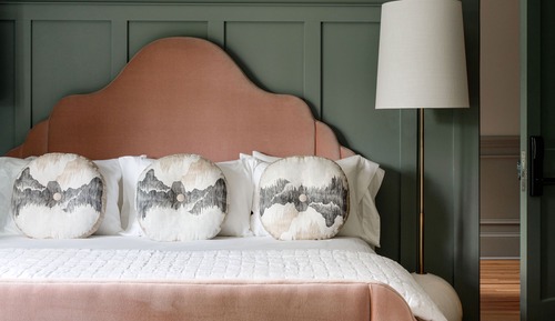 Luxury Single Room (Helena Suite)