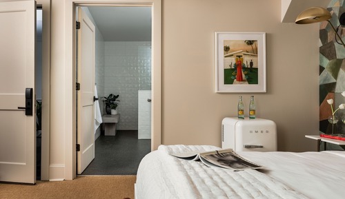 Luxury Single Room (Tiger Suite)