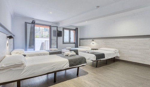 Family Apartment, City View