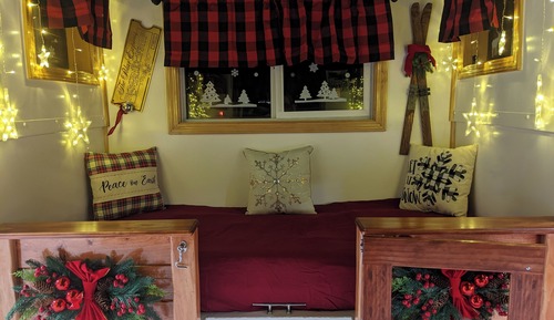 Premier Studio, 1 Queen Bed 2 Twin Beds (Olympic Mountaineer - Private Caboose)