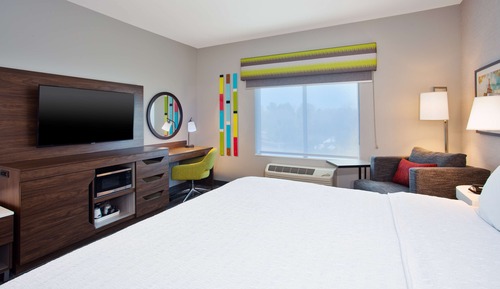 Room, 1 King Bed, Accessible (Hearing)