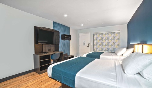 Deluxe Room, 2 Double Beds, Non Smoking, Kitchen