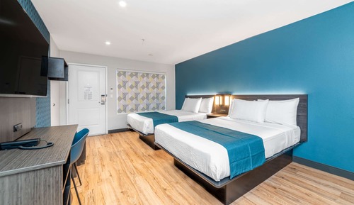 Standard Room, 2 Double Beds, Non Smoking, Kitchen