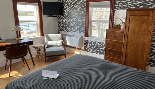 Exclusive Room