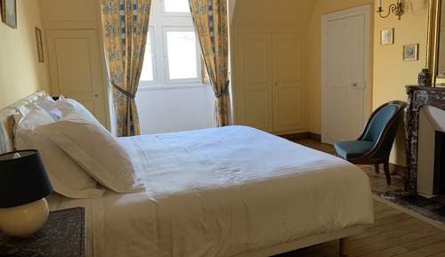 Deluxe Double Room, Ensuite, Park View (Chambre jaune)