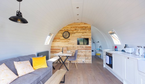 Grand Cabin, 1 Double Bed with Sofa bed, Hot Tub, Valley View