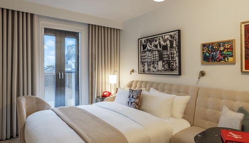 Room, 1 King Bed (Chamber, Castle View)