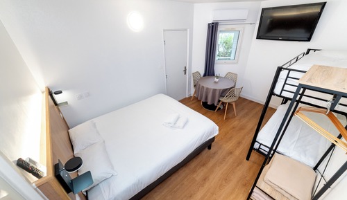 Standard Room, Multiple Beds