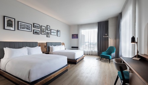 Room, 2 Queen Beds, City View (Shower)