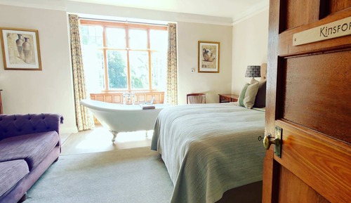 Romantic Double Room, Private Bathroom, Courtyard View (Kinsford)