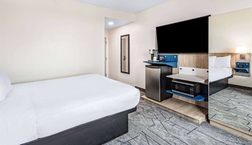 Room, 1 Queen Bed, Non Smoking, Ocean View