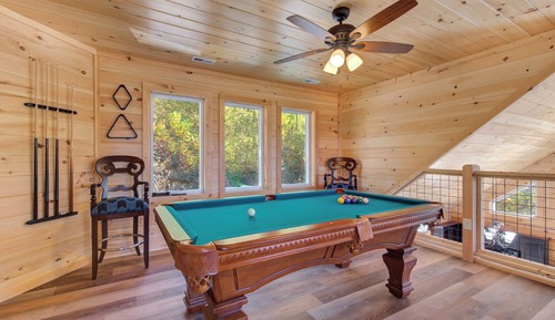 Studio (3 Bedrooms)