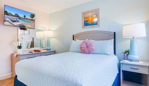 Standard Apartment, 1 Queen Bed with Sofa bed